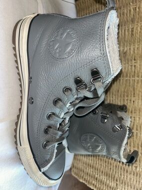 Converse All Star Gray Chuck Taylor All Star Street Mid unisex men’s 4 WO’S 6